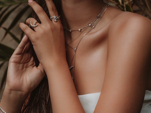 Top 10 Statement Necklaces to Wear This Year