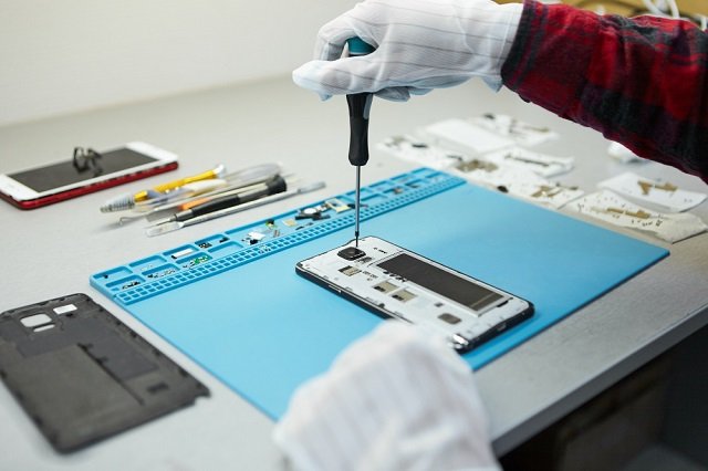The Ultimate Checklist for finding an iPhone Screen Replacement Shop