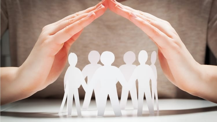 What are the benefits of group life insurance?