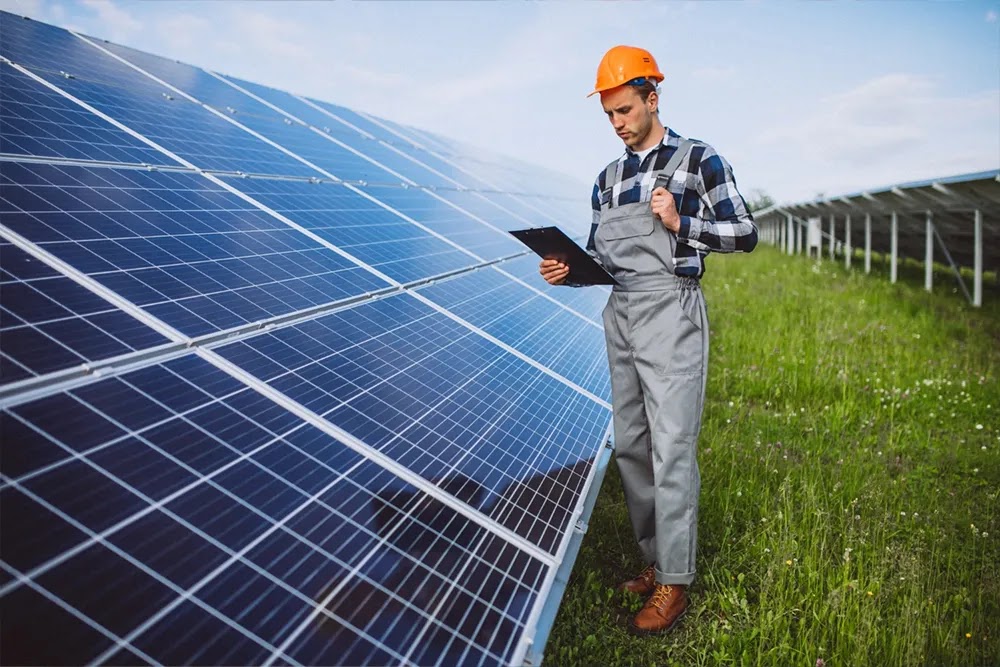 Why Getting a Solar Inverter Replacement is Crucial for Optimal Energy Efficiency