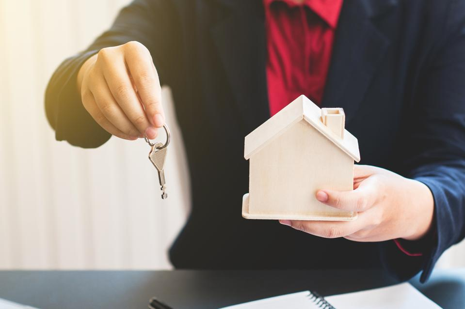Challenges You Face When Hiring The Estate Agents
