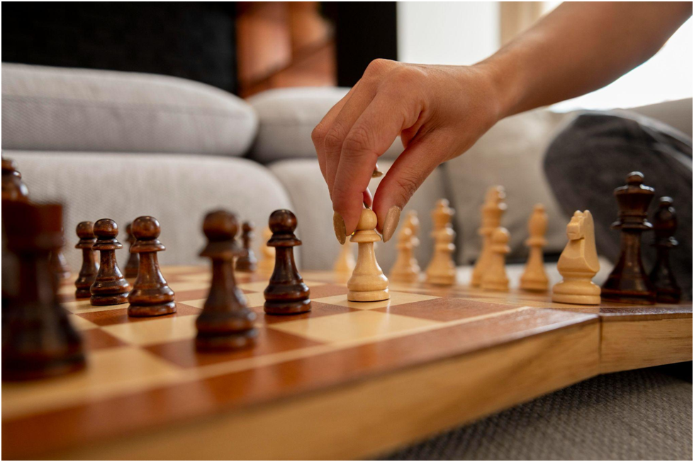 A Structured Approach to Learning Chess Through Expert Online Coaching Programs