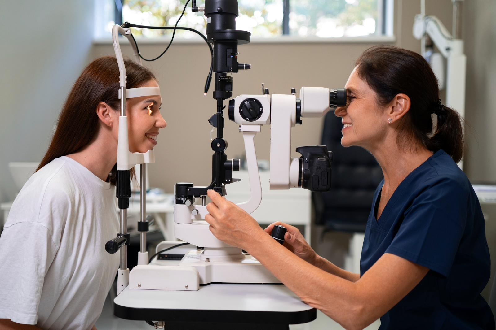 Eye Health Tips for Different Age Groups: Advice from Top Eye Specialists in Mumbai